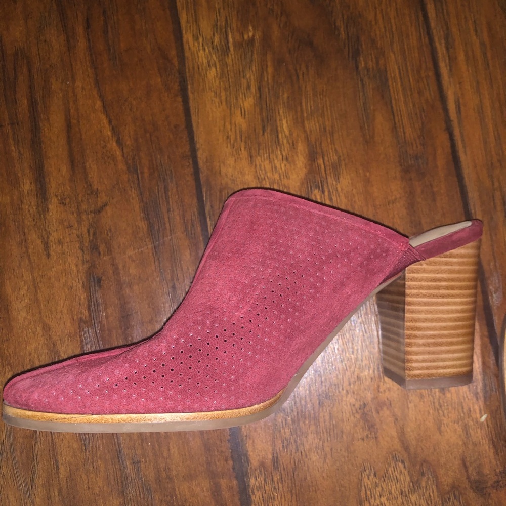 Beautiful Via Spiga Mules
